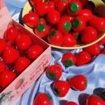 Strawberry lip balm - Image 2