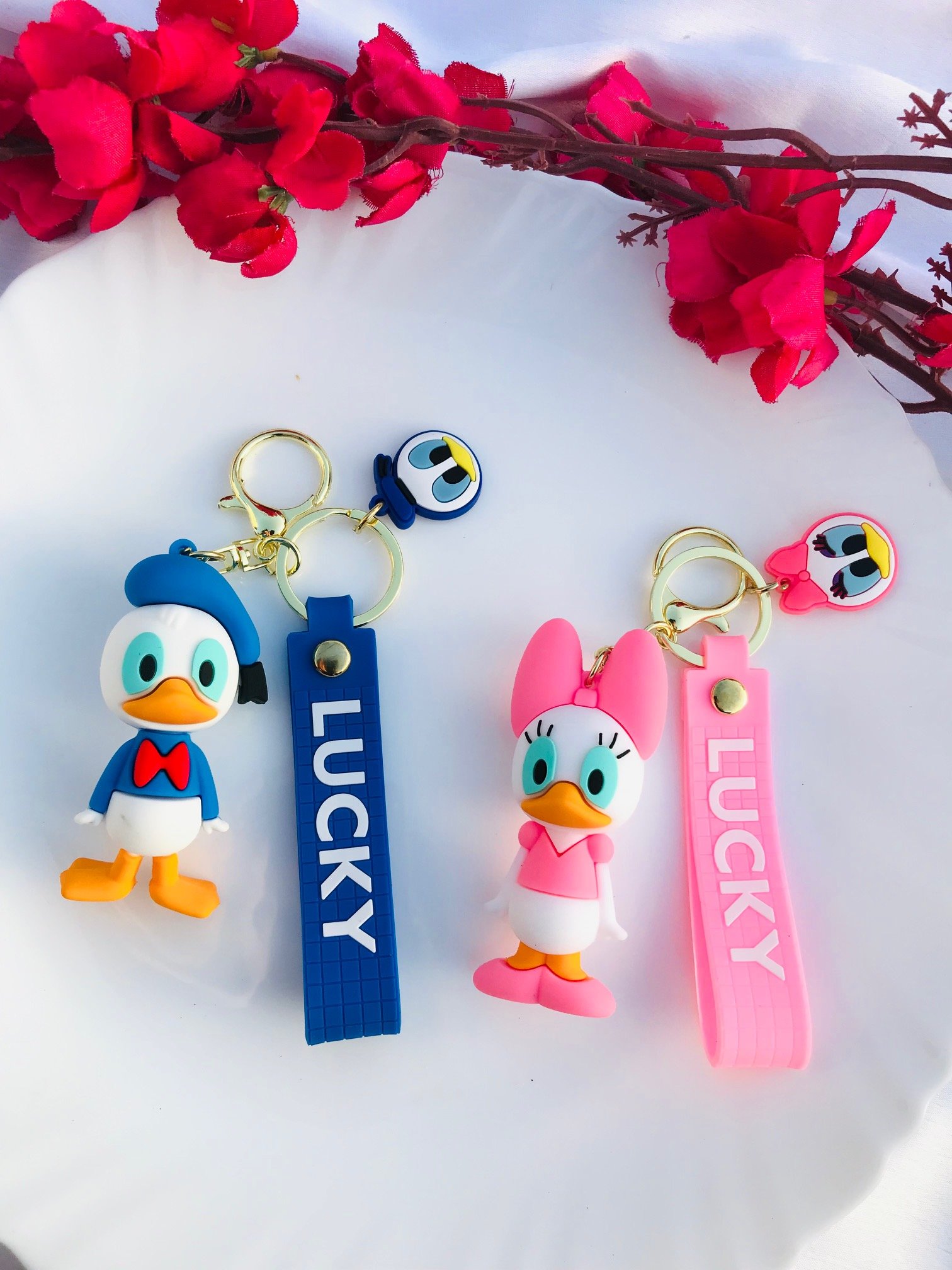 DONALD DUCK KEYCHAIN BOWS N BEAUTIES