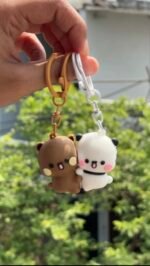 Bear hugging keychain