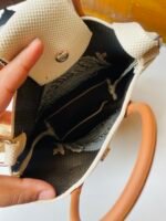 Knitted sling bag - Image 2